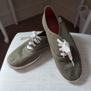 Olive Green Keds